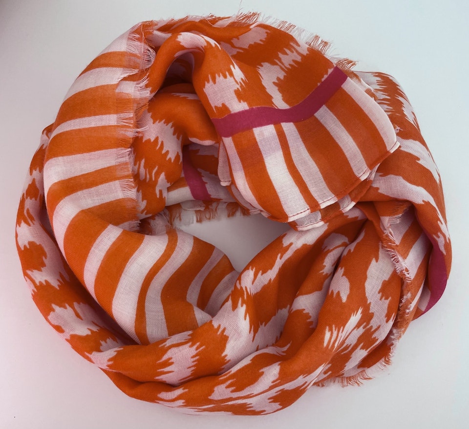 Scarf SLUT