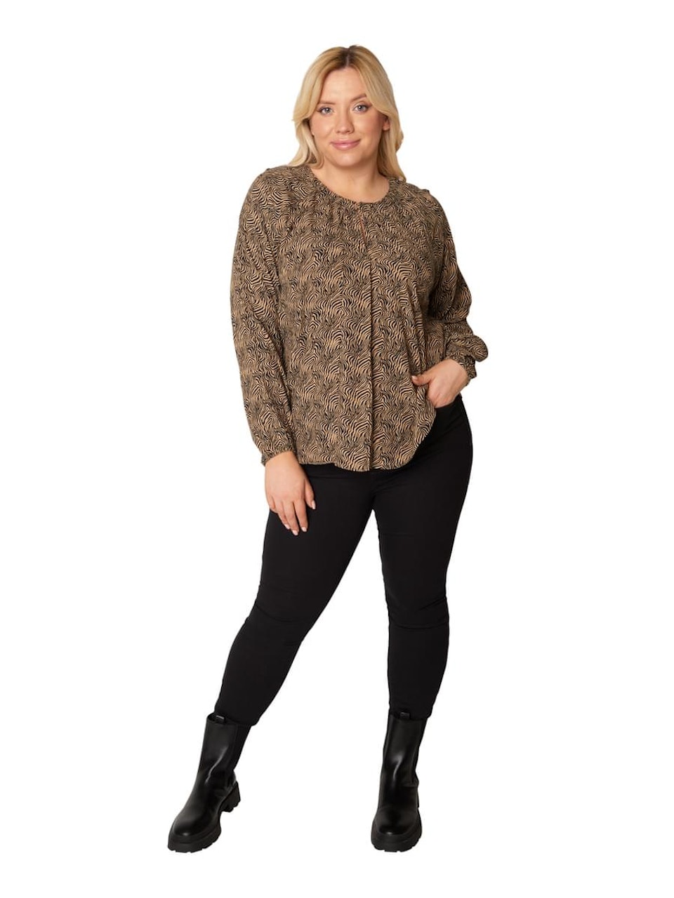 Blus (54 KVAR)