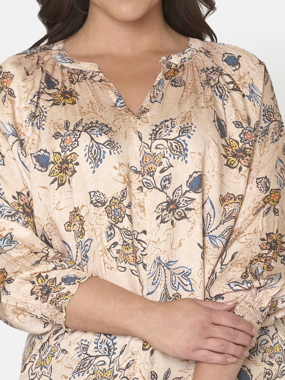 Blus med resår (54 KVAR)