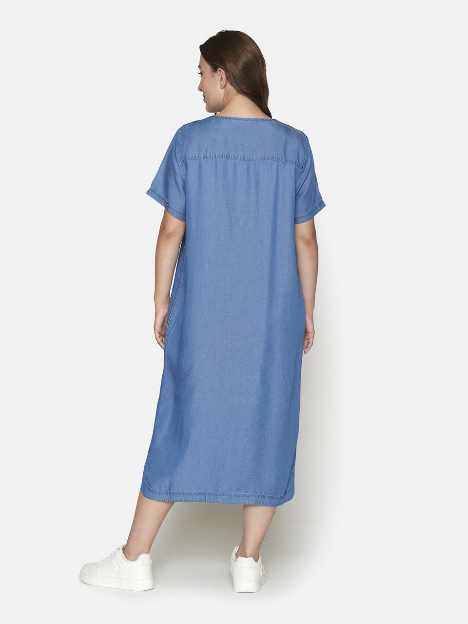 Klänning i Tencell (L, XL KVAR)