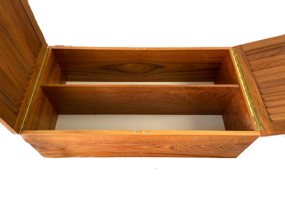 Badrumsskåp I Teak