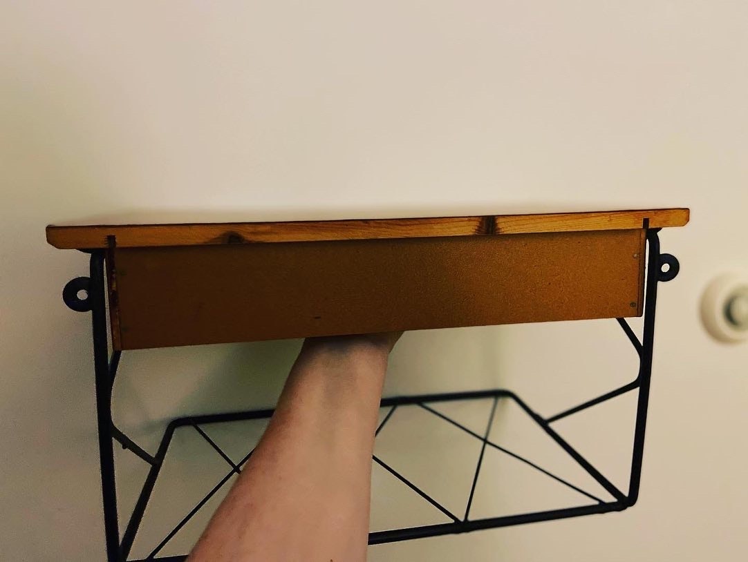 Telefonhylla i teak i bra skick