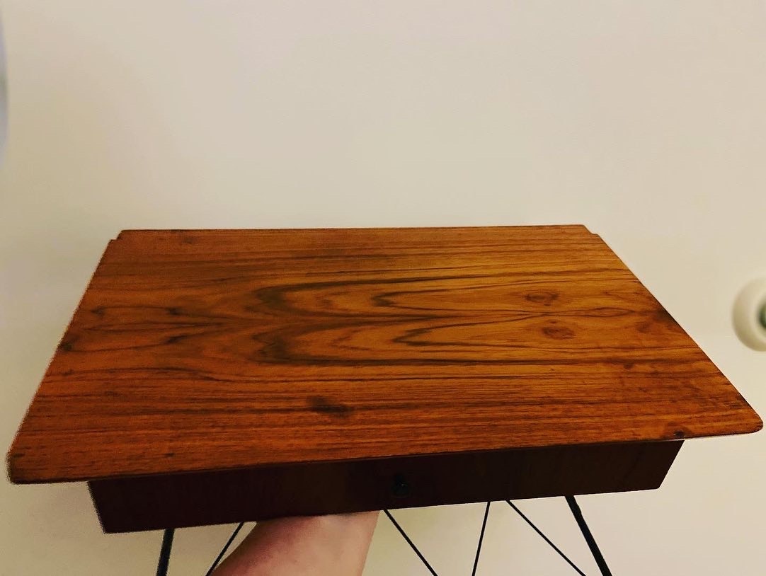 Telefonhylla i teak i bra skick