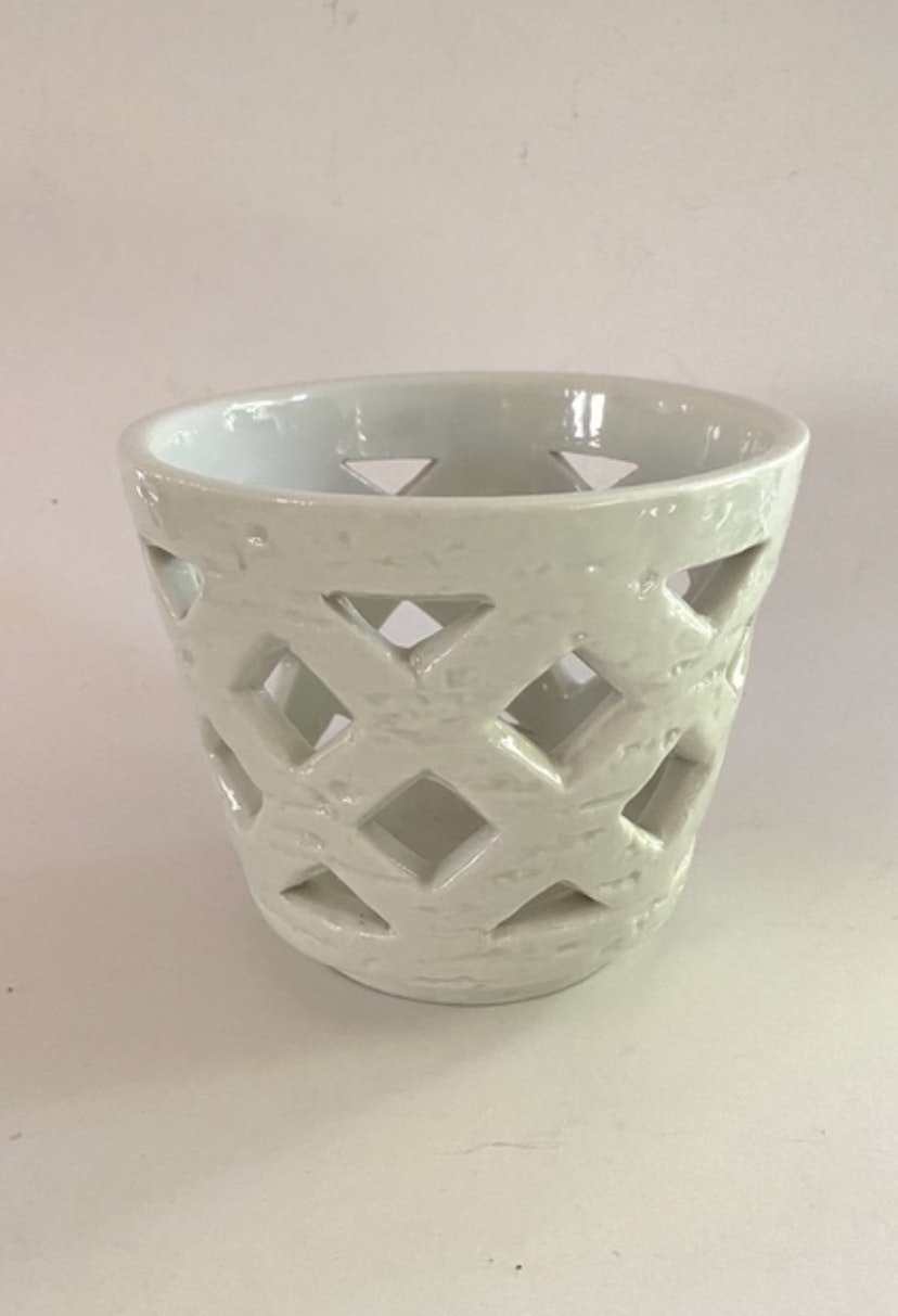 Design Gunnar Nylund för Rörstrand vitt ytterfoder större