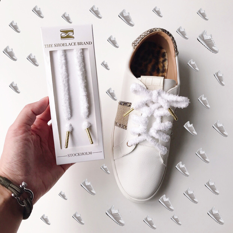 Fluffy shoelaces teddy-material white - The Shoelace Brand