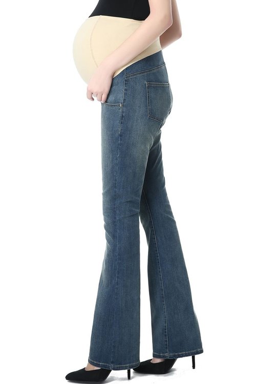 Denim jeans med boot cut ben och mudd över magen från sidan