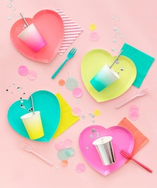 Papptallrikar Heart Neon