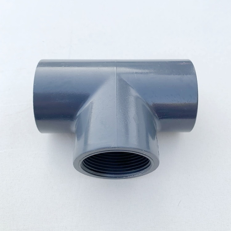 PVC-U Ø63 mm Grenrör T-koppling lim 90º med R50 (2 tum) invändig gänga