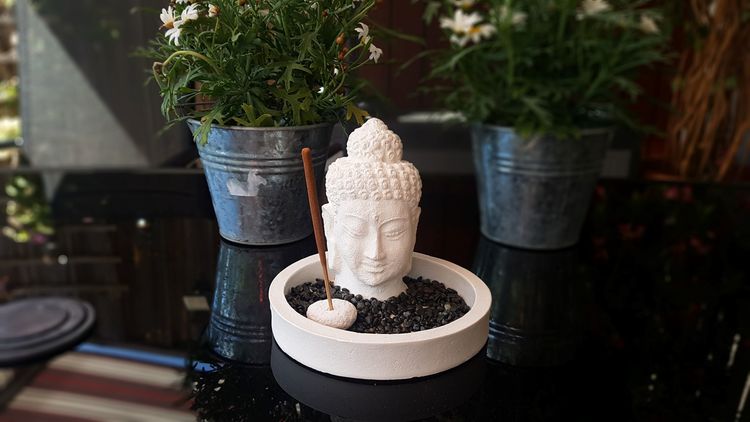 Buddhahuvud ink stenar och 10 små rökelser