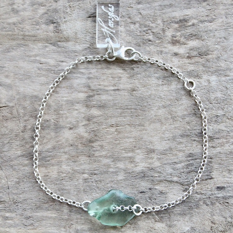 Gorgeous Green armband