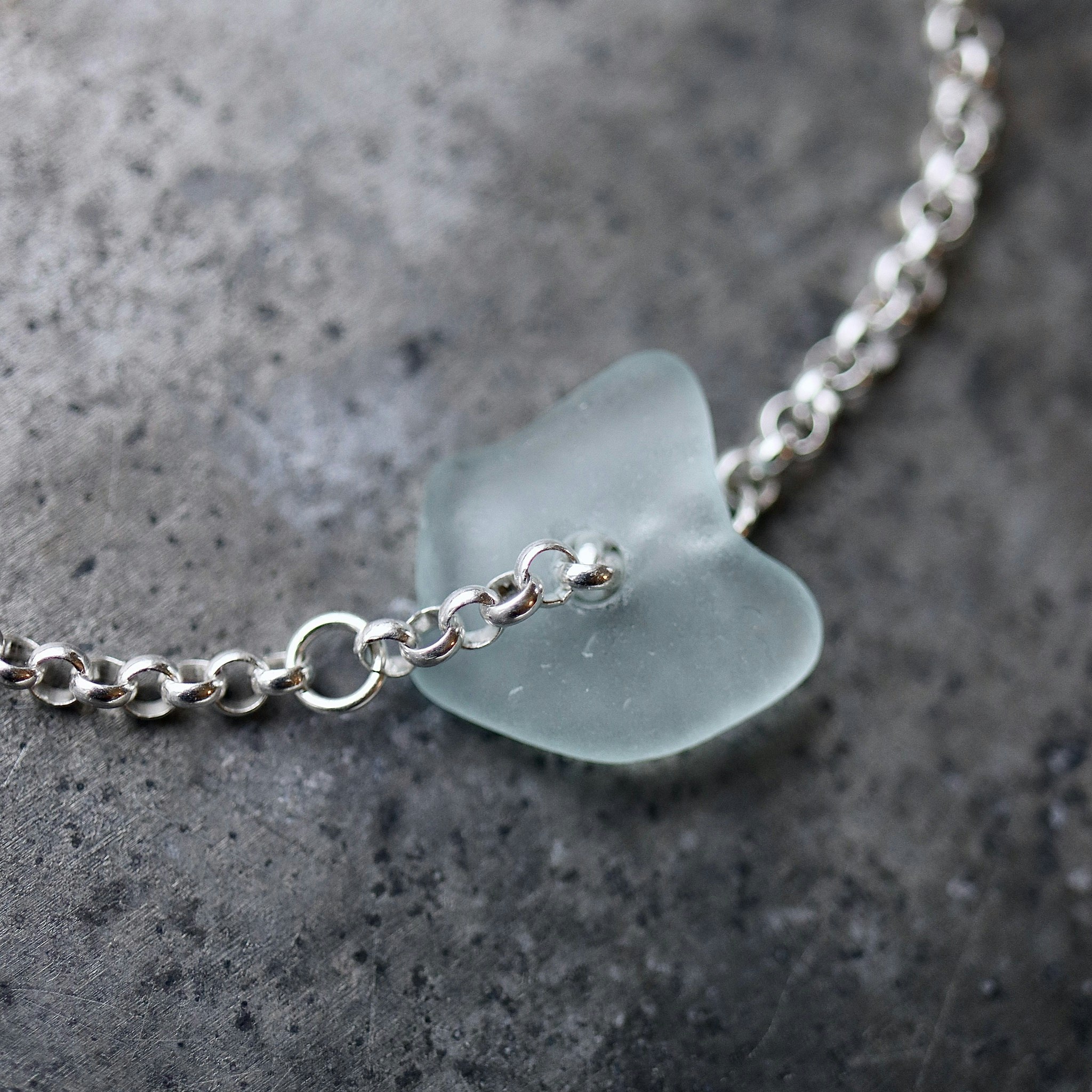 Irregular armband
