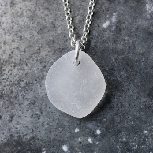 Soft White halsband