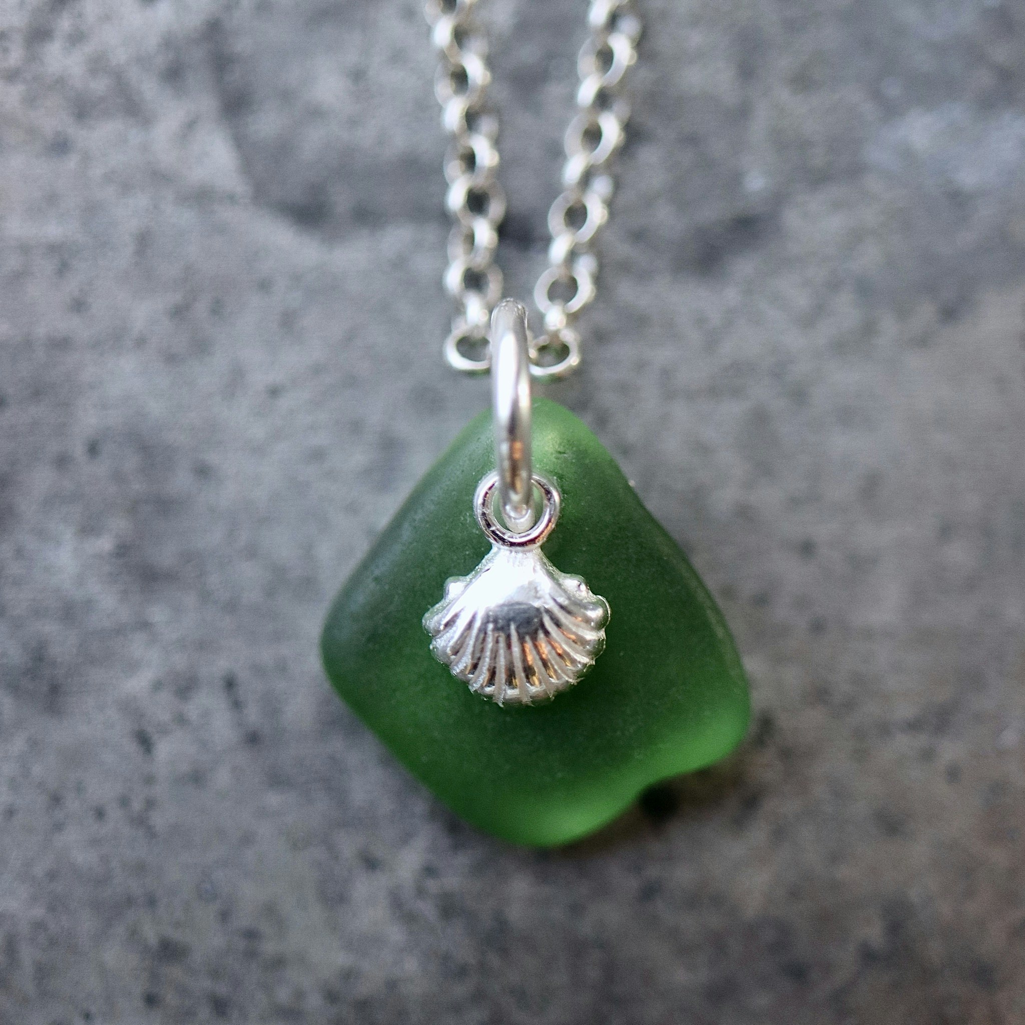 A Shell In A Forest berlockhalsband