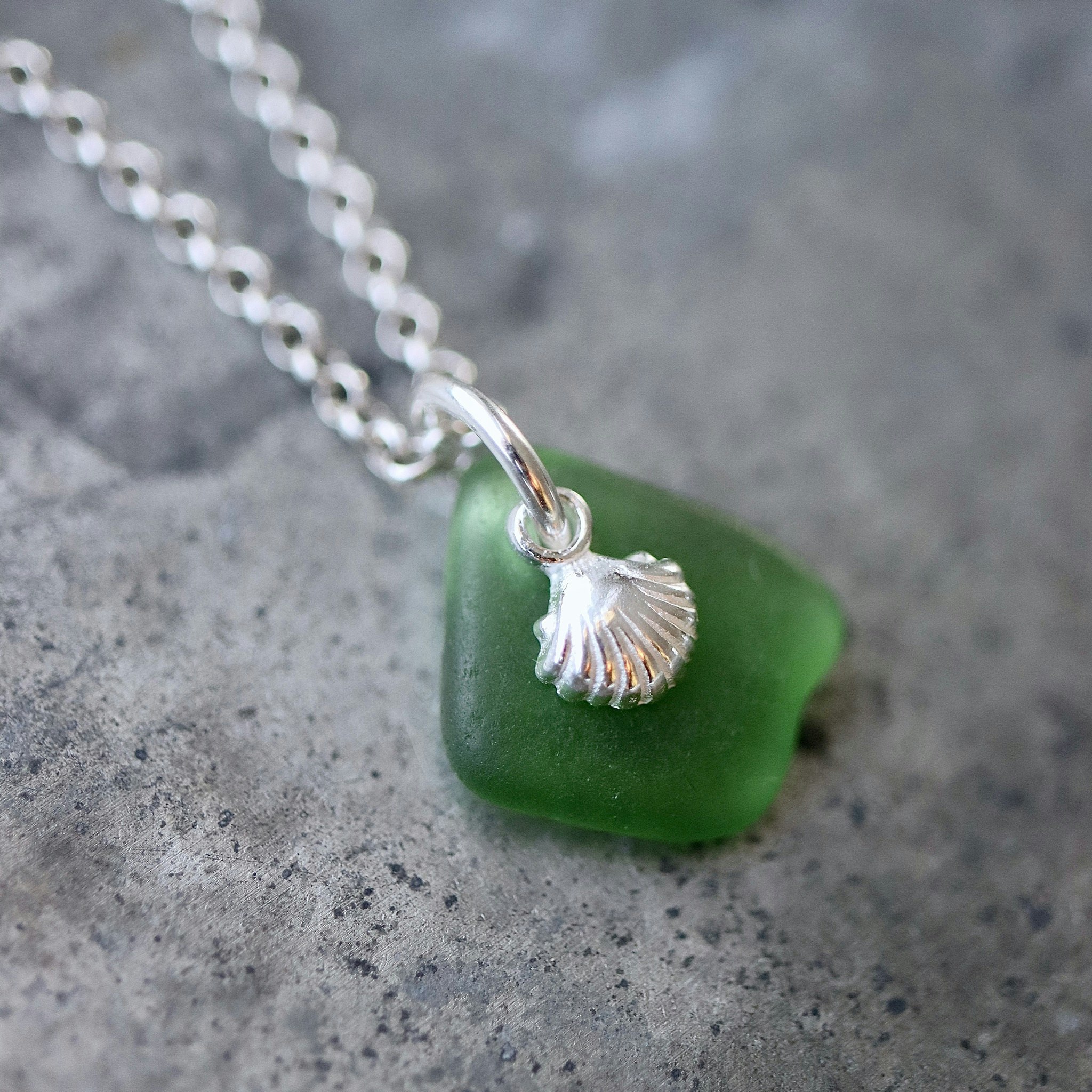 A Shell In A Forest berlockhalsband