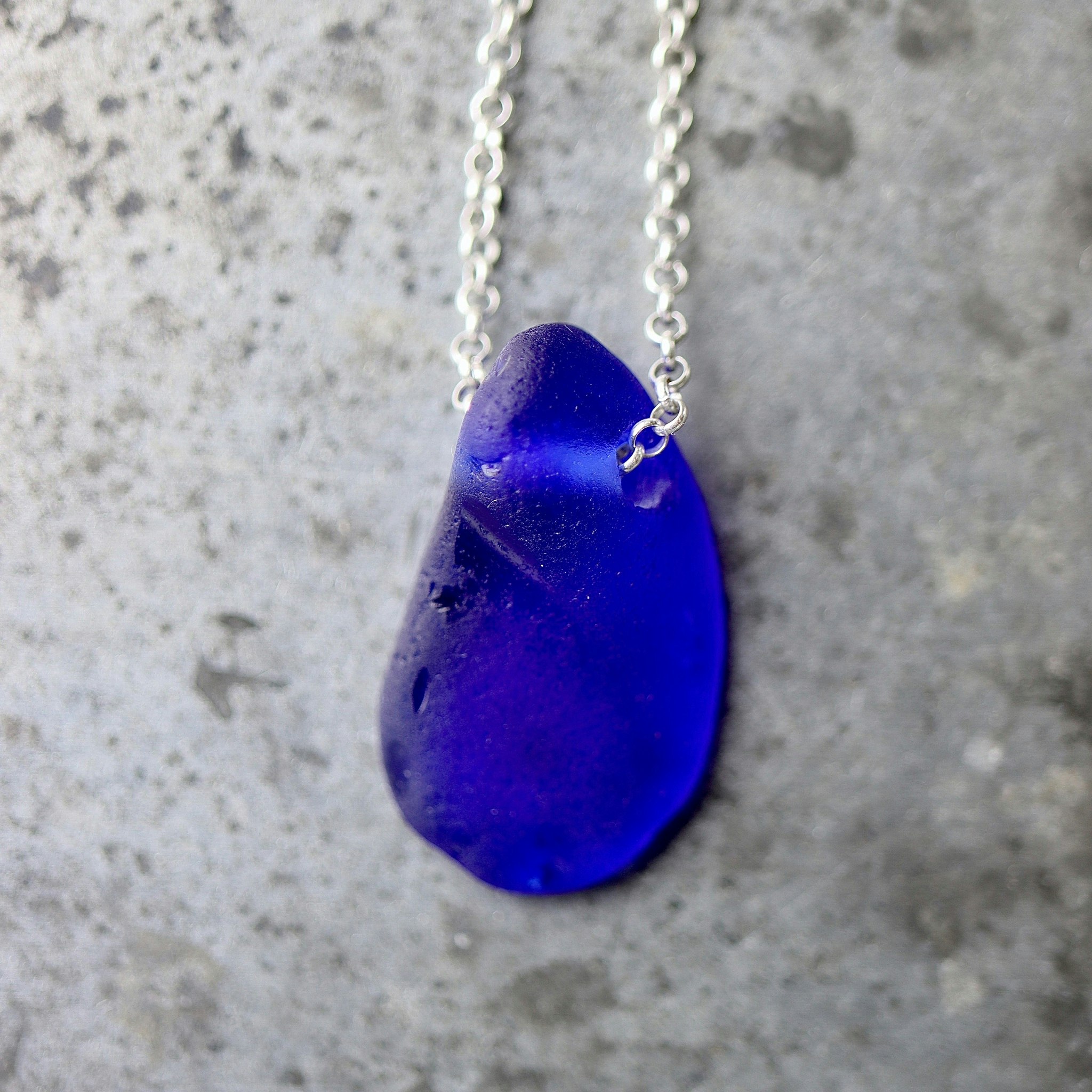 Dropping Blue halsband