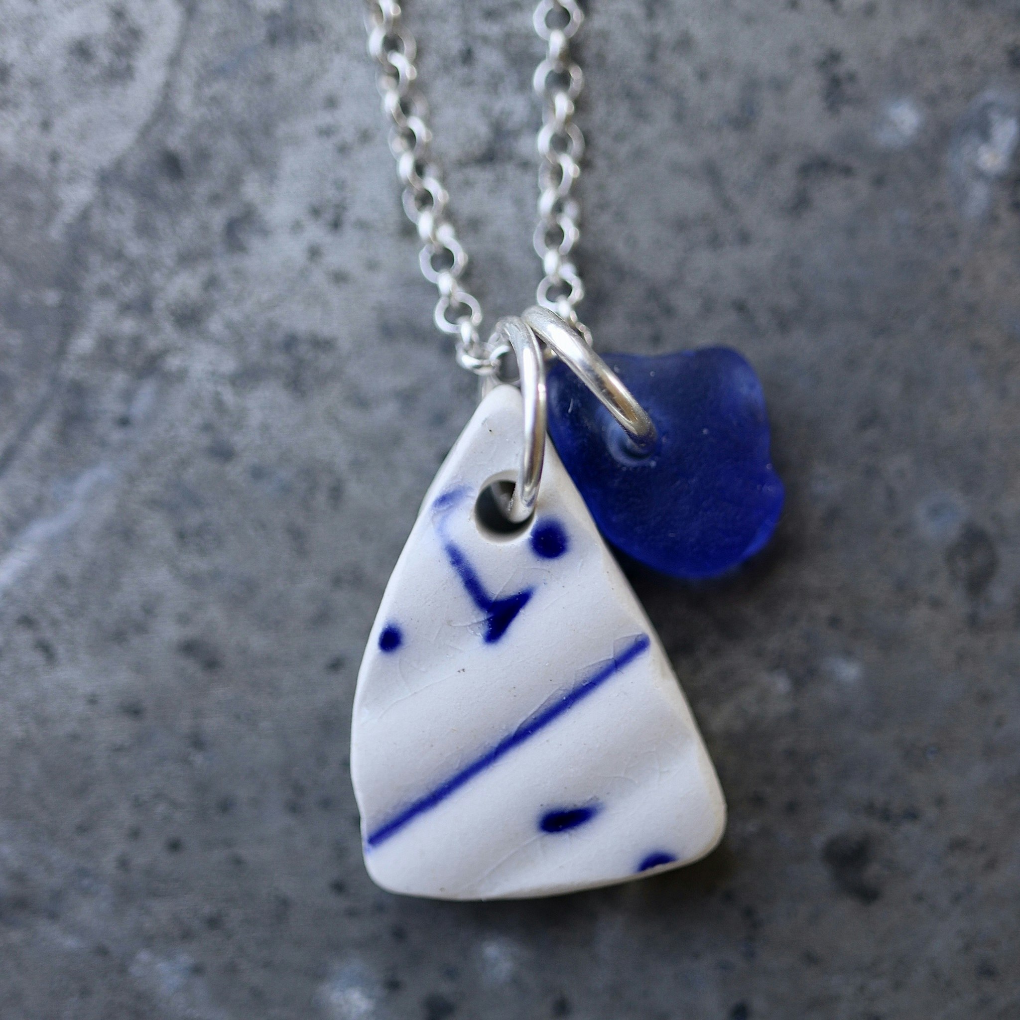 Perfect Match Bluelined halsband