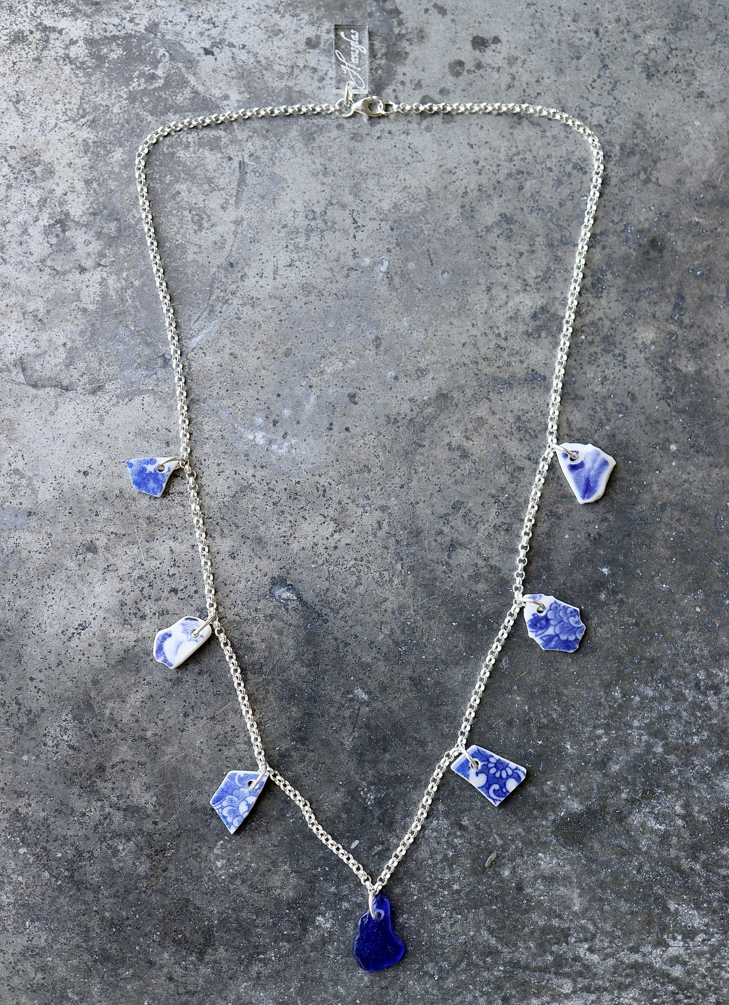 Treasure Hunter´s  Poetry In Blue halsband