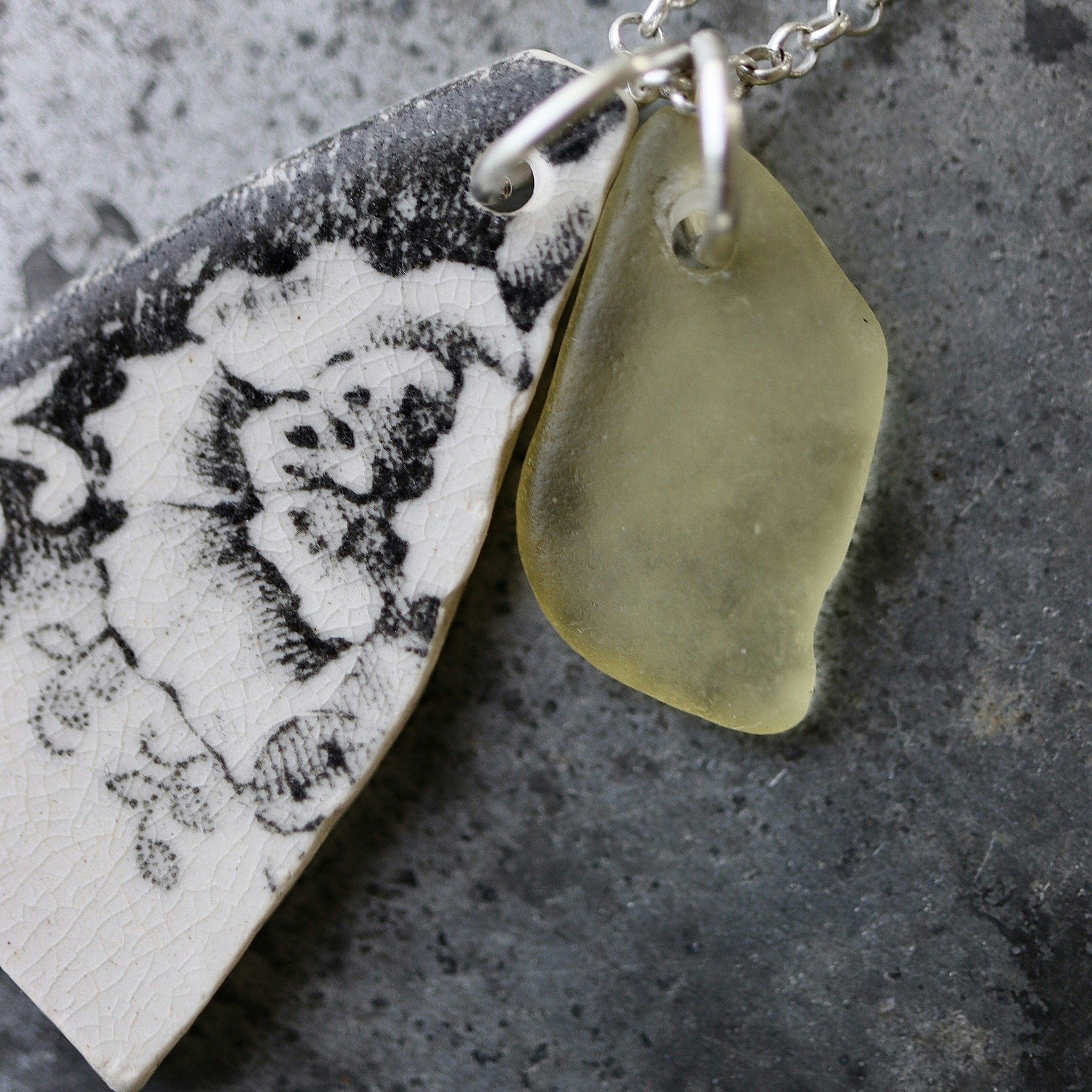 Perfect Match Lemon Rose halsband