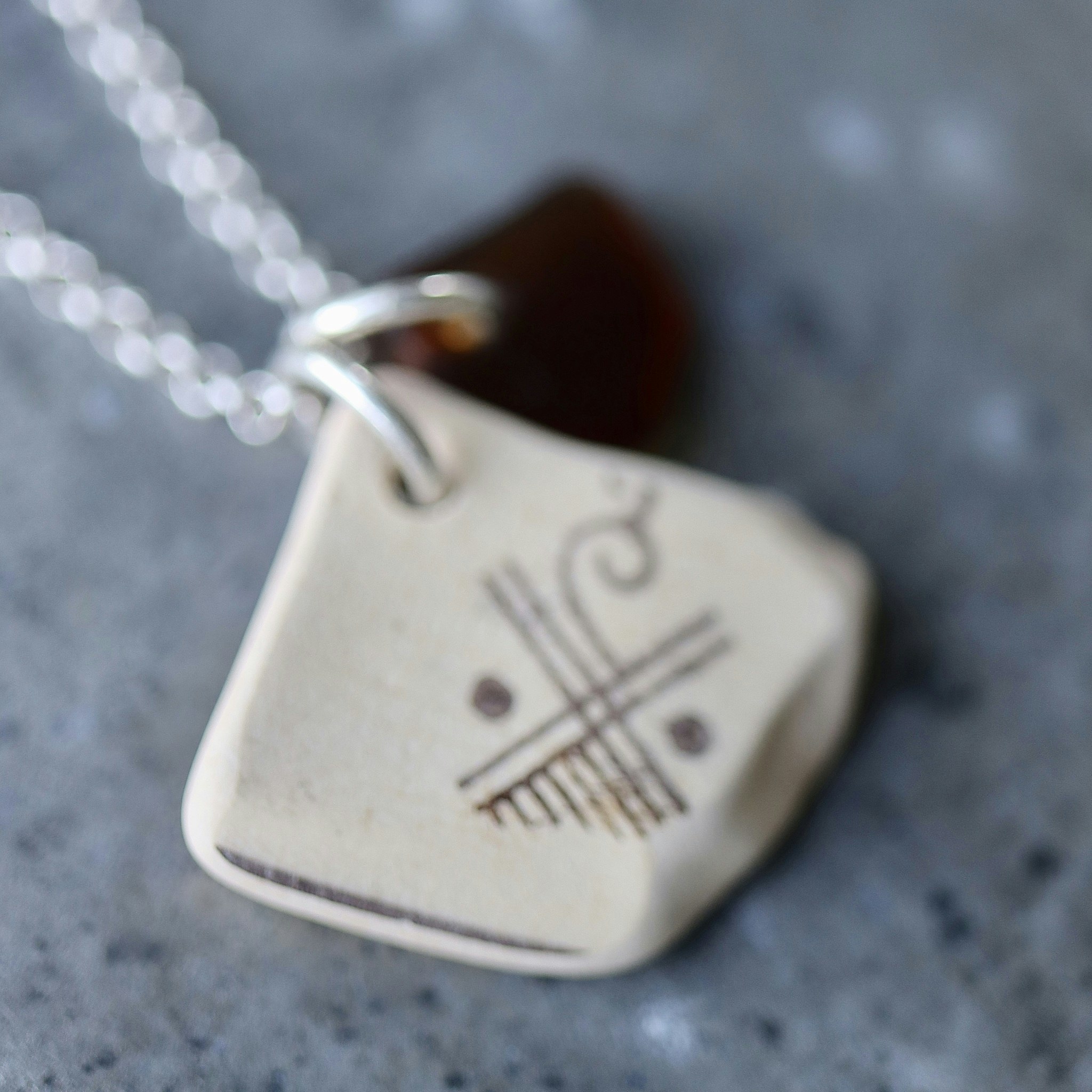 Perfect Match Secret Sign halsband