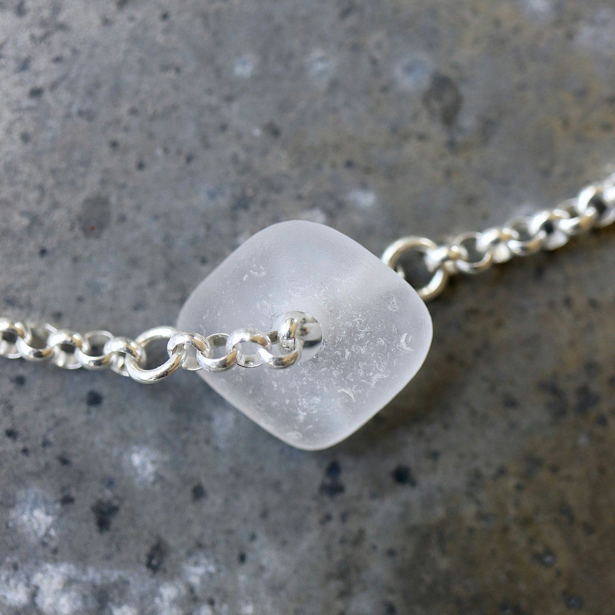 Piece Of Ice armband