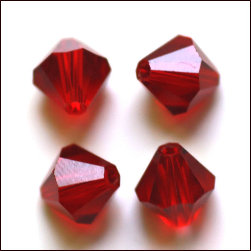 Lyxiga fasetterade Bicon glaspärlor - Klass AAA - mörk röd - 10-p -6x6mm