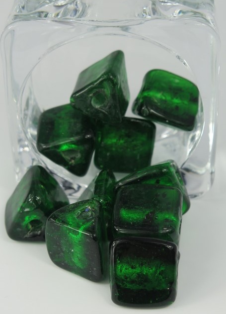 Glaspärlor trekantiga Mörk Grön