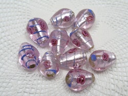 Droppformade glaspärlor med blomma rosa med blå rand