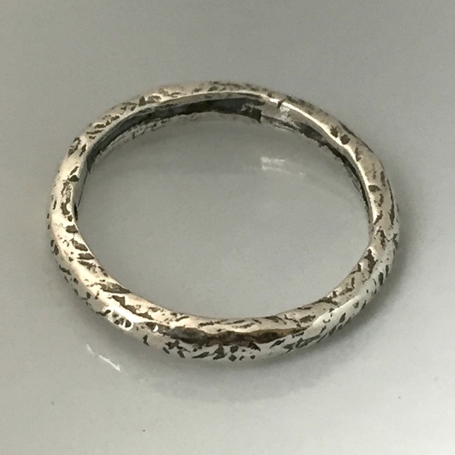 Lowa - Silverring i ruff design