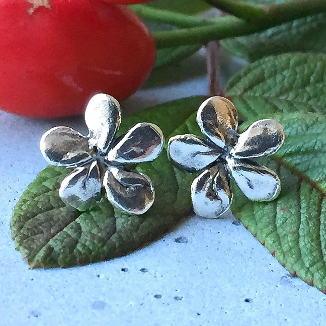 Silver flower - Örhängen i silver
