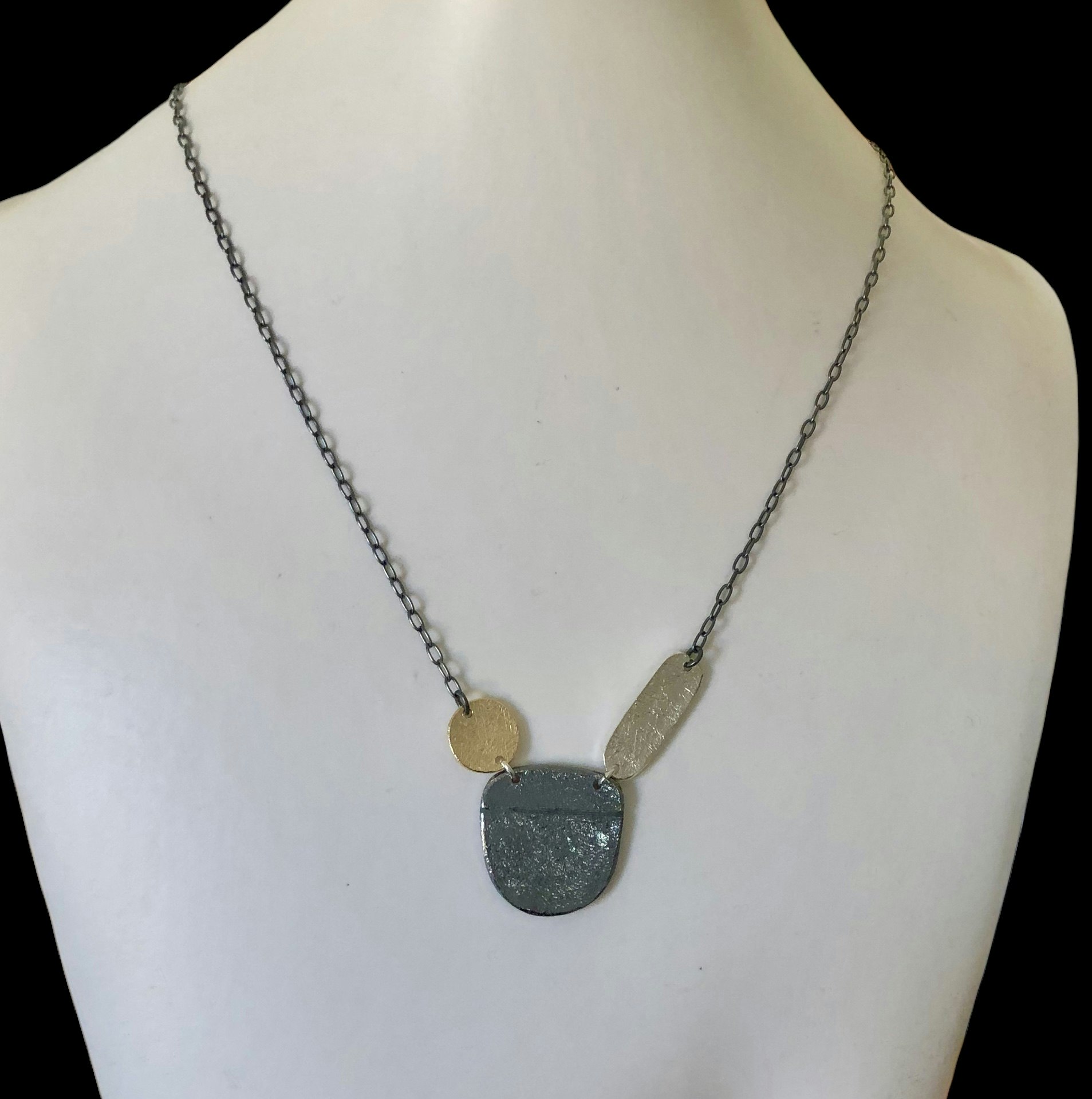 Oliwia - Halsband i silver, guld och svartoxid