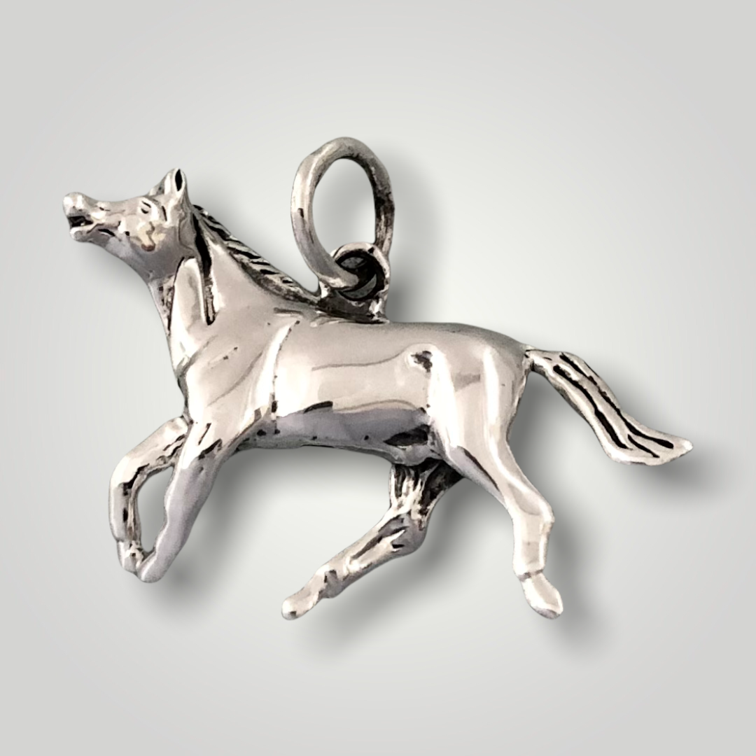 Häst - Tredimensionellt hänge i silver