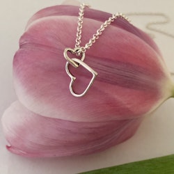 Marissa - Silverhalsband med hjärtan