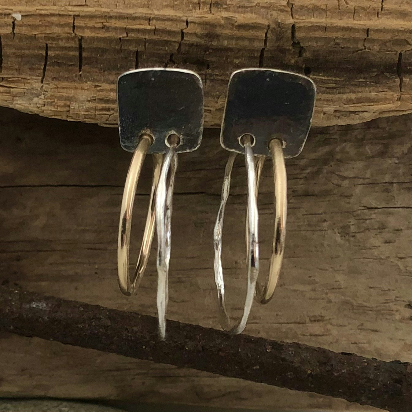Ramona - Vacker design i silver, guld och svart