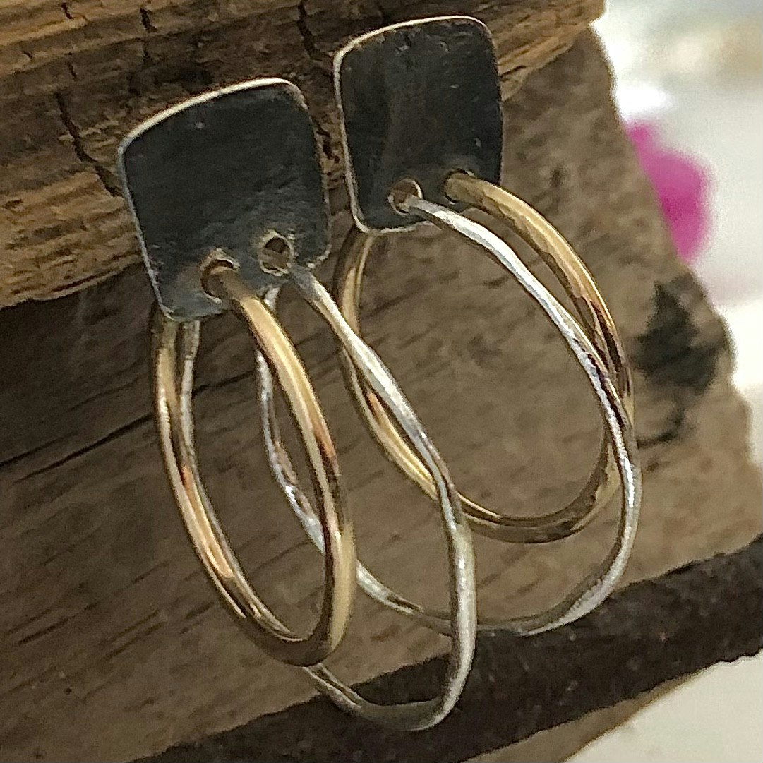 Ramona - Vacker design i silver, guld och svart