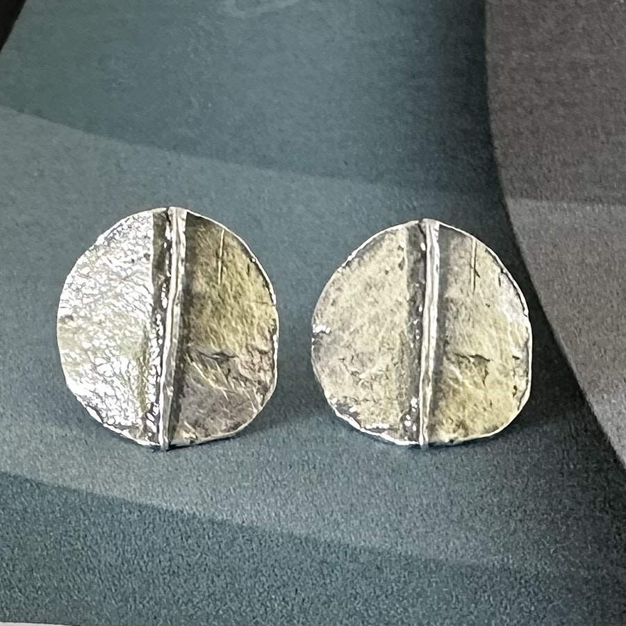 Evelyn - Örhängen i ruff design