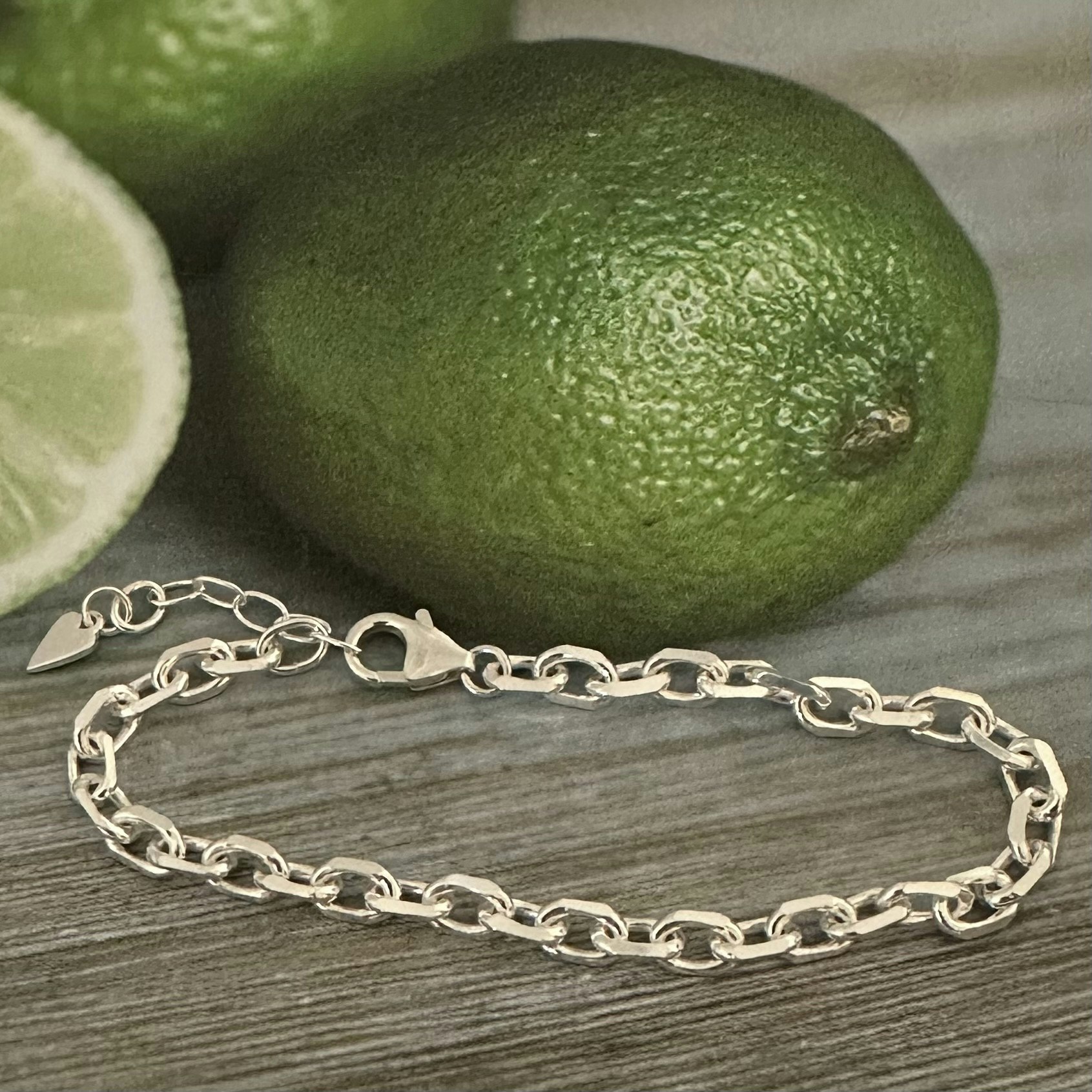 Freja - Armband med kraftig ankarlänk