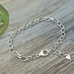 Juliana - Snyggt armband med oval ärtlänk
