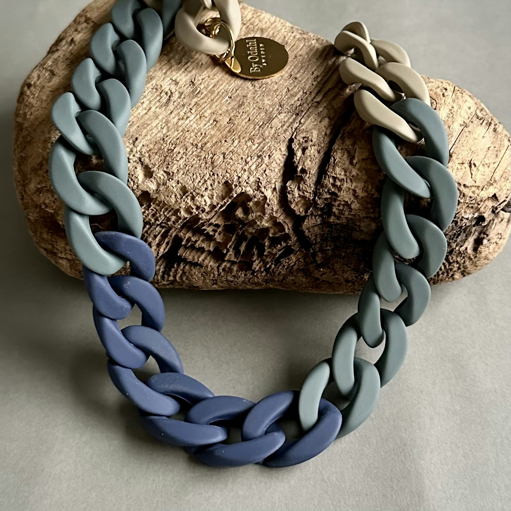 Halsband i beige/petroleum/blå
