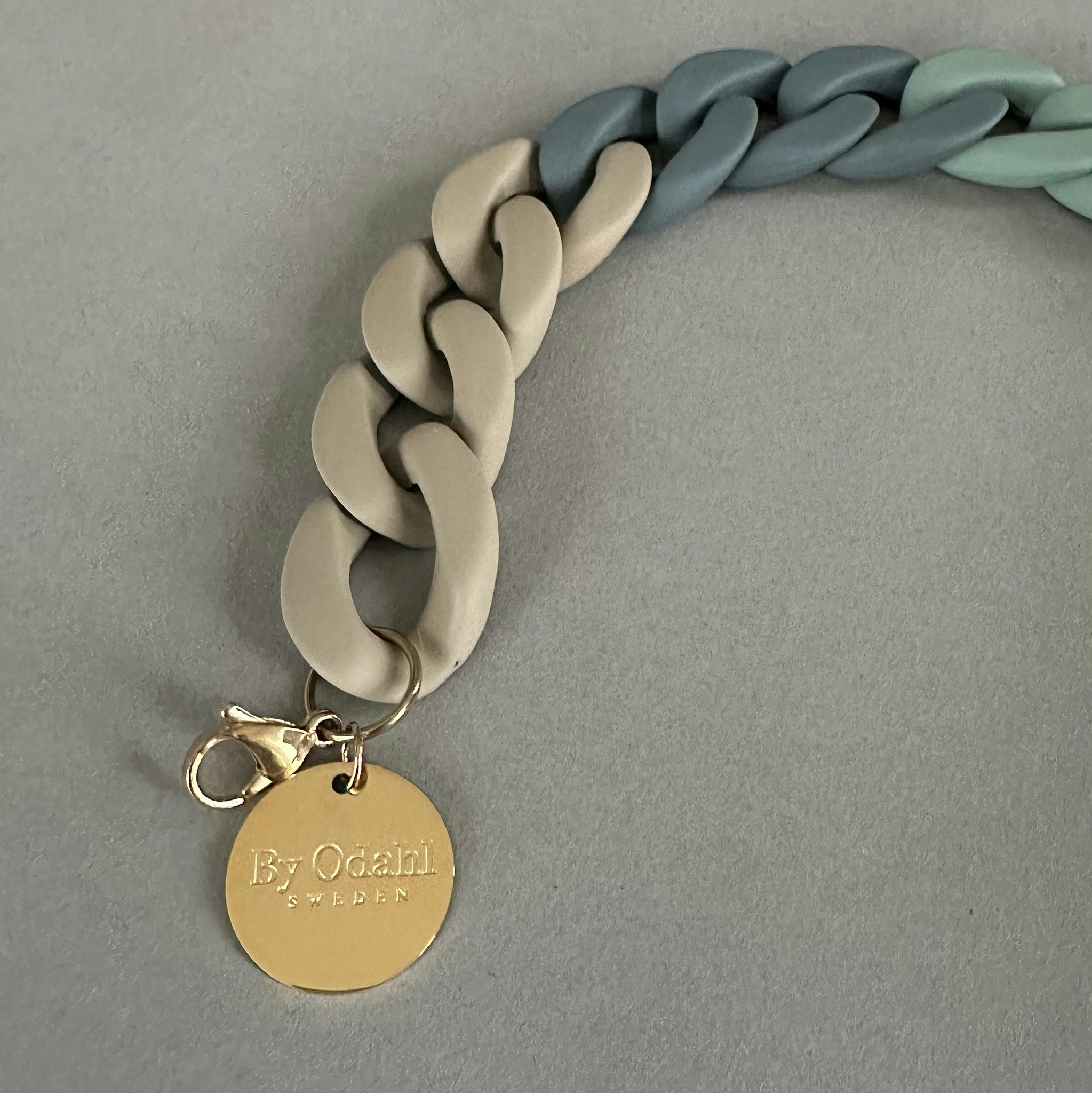 Armband i beige/dimgrön/grågrön