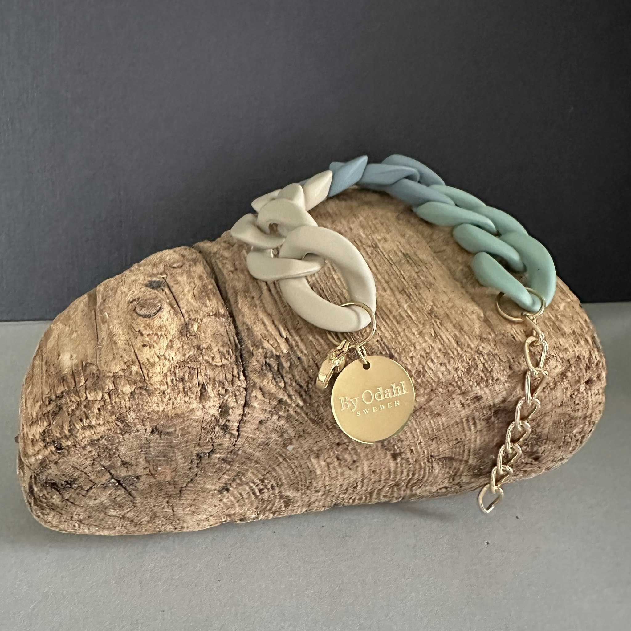 Armband i beige/dimgrön/grågrön