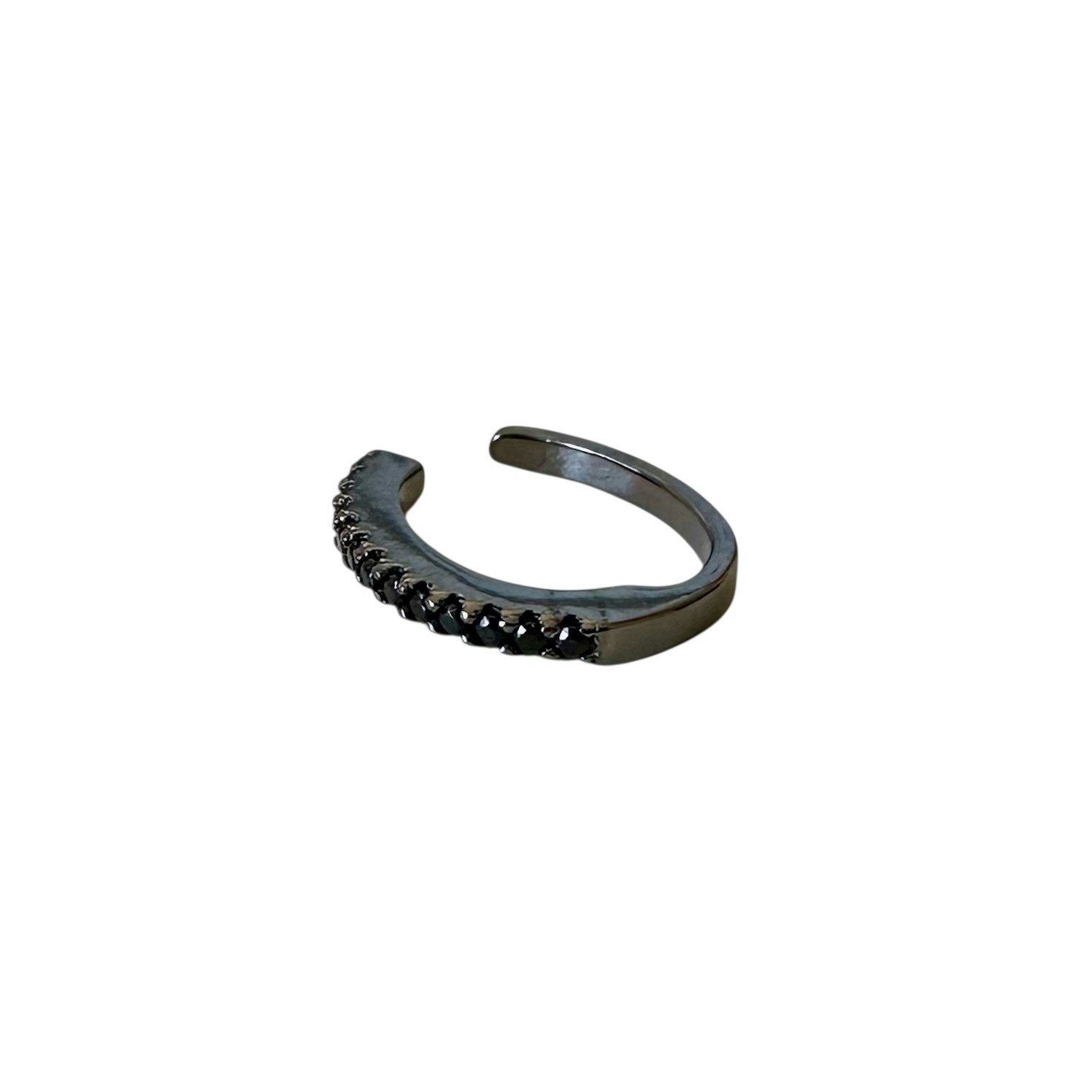 Ear cuff svart med kubic zirconer