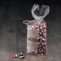 Franssons Polkagrisar Candy Cane, Raspberry Salted Caramels - 450 grams