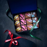Mr Cake Chocolate box - 12 pcs