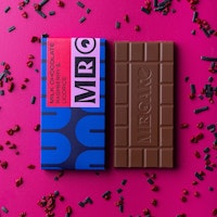 Mr Cake Milk Chocolate bar, Raspberry & Licorice - 95 grams