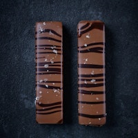 Mr Cake Vanilla & Milk Chocolate Fudge - 12.99