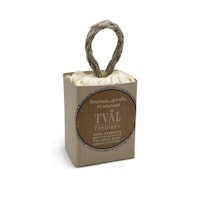 Tvålfabriken Hjosand Shower Soap With String - 250 grams