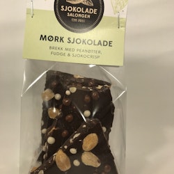 Sjokoladebrekk Mørk med peanøtter & fudge