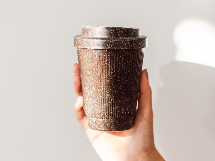 Kaffeeform - Weducer take away mugg av återvunnen kaffesump