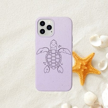 Miljövänligt Mobilskal till IPhone 12  lila motiv sköldpadda