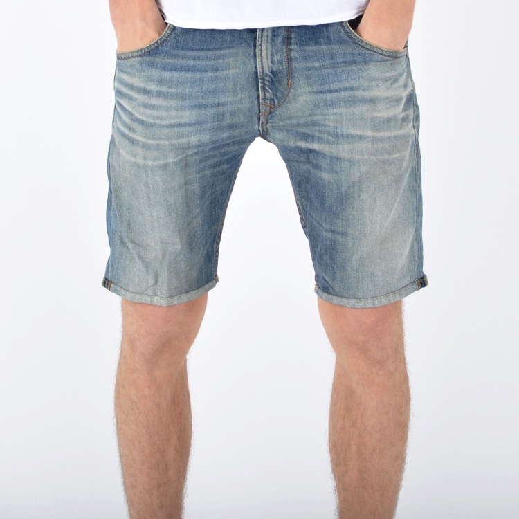 Make shorts out of pants